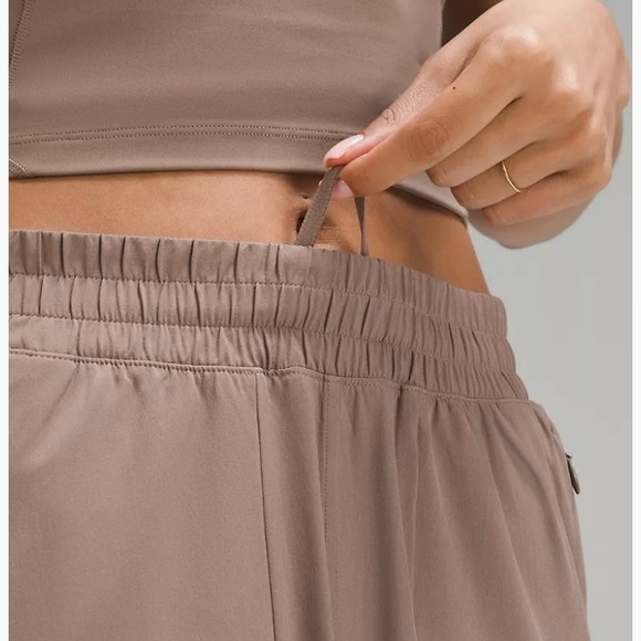 Lululemon Swift Wide-Leg Mid-Rise Pants - Picture 3 of 8